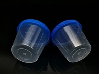 스냅 캡이 있는 가래 컵